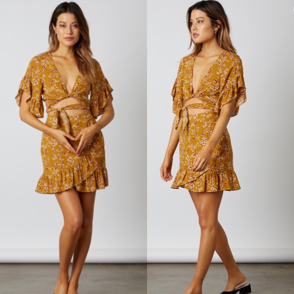 *1 LEFT* Honeytrap Floral Set - Picture 5 of 8